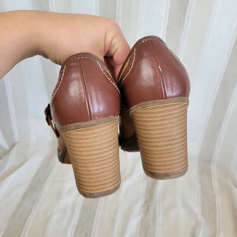Retro Skechers Leather Heeled Mary Janes Shoes Tan Size 8.5